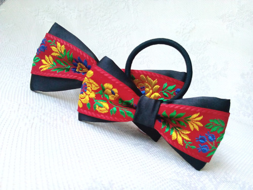 Folklórny set (pánsky motýlik+mašlička do vlasov)