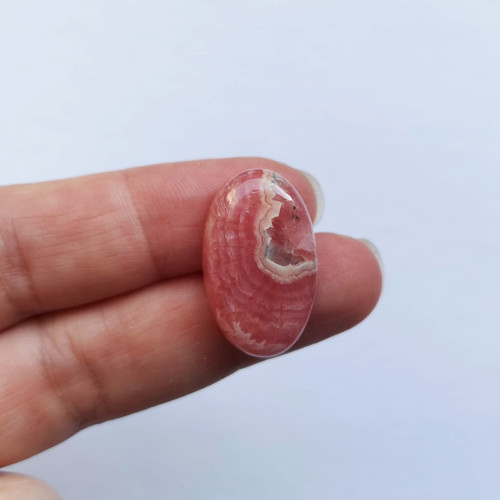 Rodochrozit 17 kabošon 25 x 15 x 6 mm