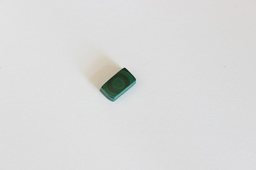 Malachit - mini kabošon 6x10 mm — foto 1