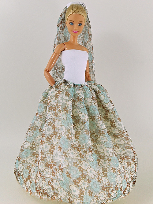Barbie - Plesové se závojem — foto 1