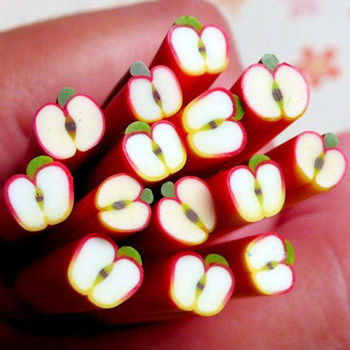 FIMO tyčinky, červené jablko, ovoce, dekorace na