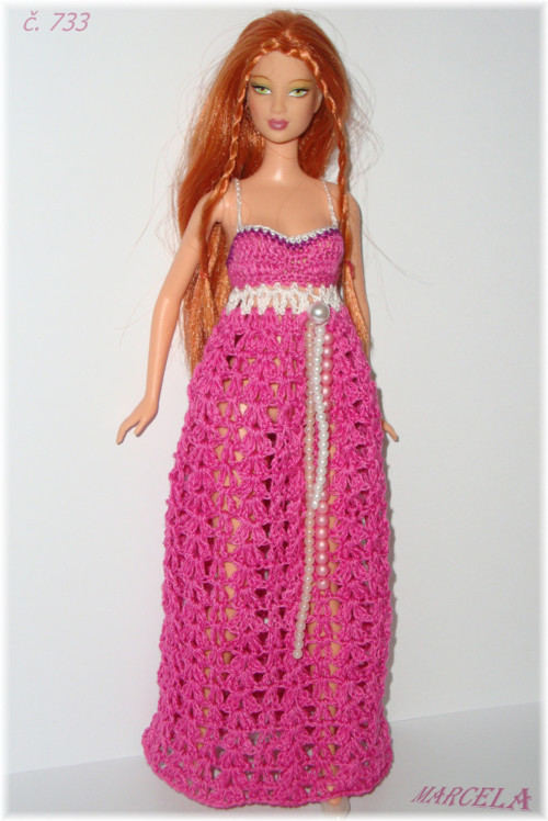 Šaty pro panenky barbie dlouhé