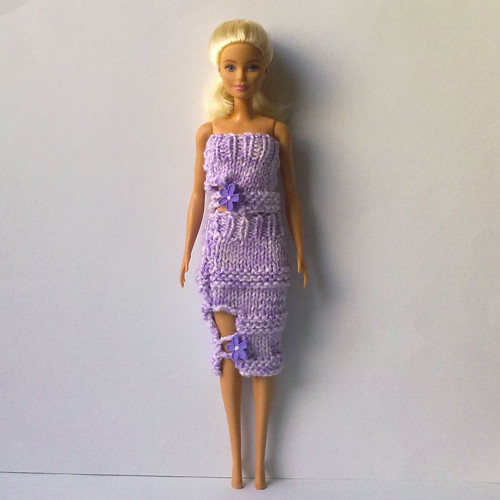 Oblečky pro Barbie - top, sukně — foto 1