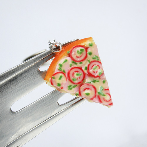 Šunková pizza — foto 1