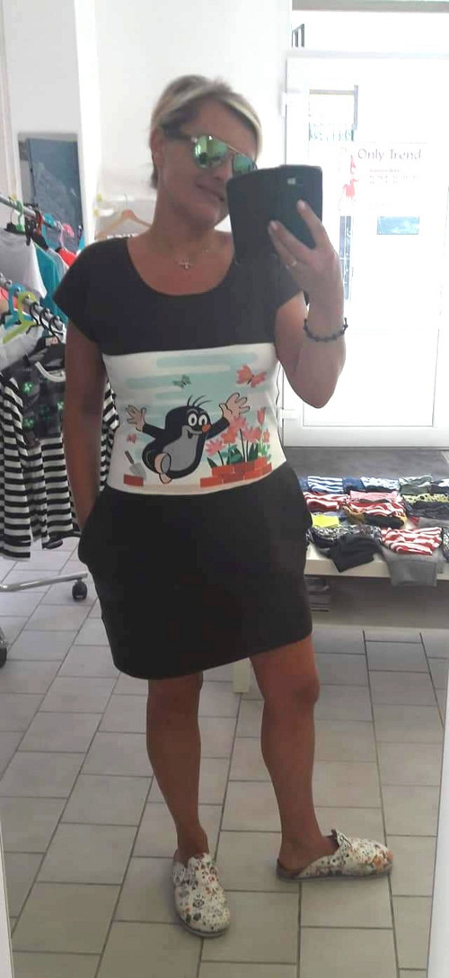 Černé šaty krteček M/L — foto 1