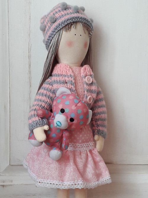 Holčička v podkolenkách 2 — foto 1