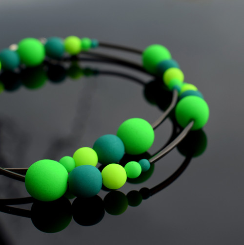 Uv Neo Bubbles - náhrdelník... — foto 1