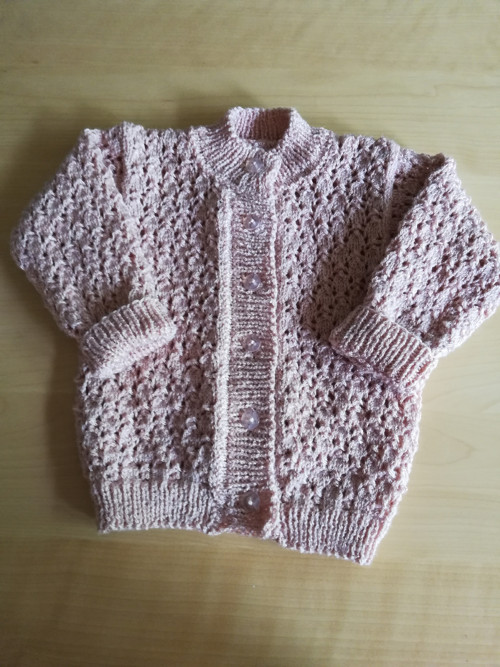 Svetříček pletený krajkovým vzorem, vel: 9-12 měs.