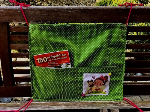 Kapsář na lavici — foto 1