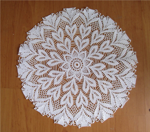 Háčkovaná dečka...48cm