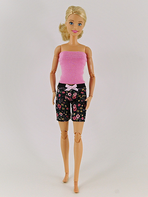 Barbie - Růžovočerné šortky — foto 1