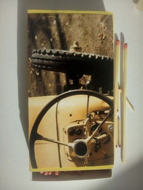 ZÁPALKY s motivem RETRO - traktor — foto 1