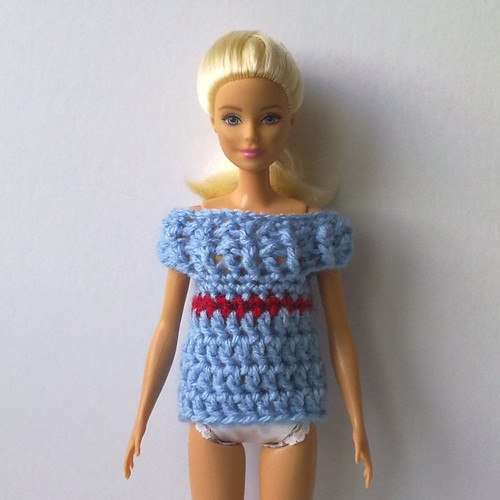 Oblečky pro barbie - svetřík — foto 1