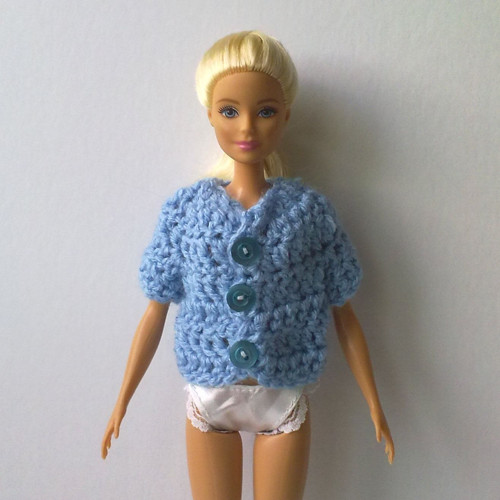 Oblečky pro barbie - svetřík — foto 1