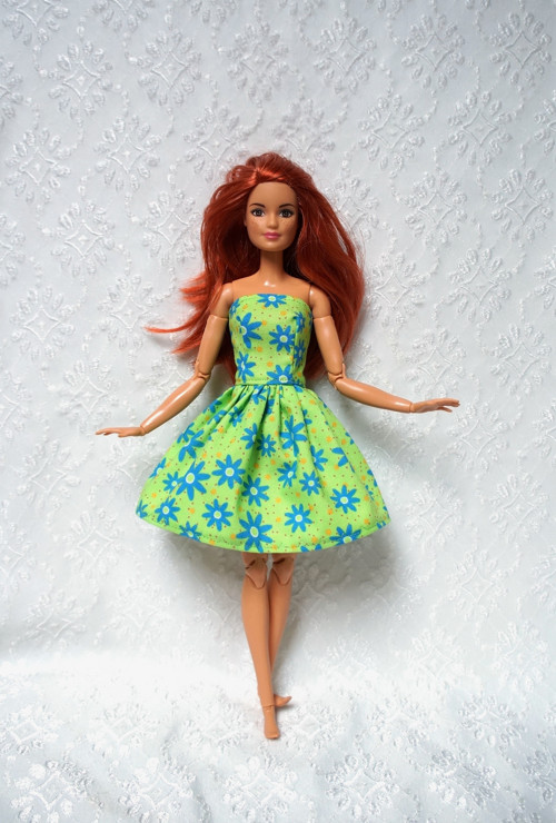 Zelené letní šaty — foto 1