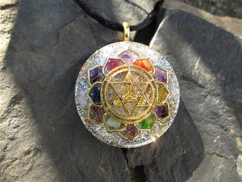 Org. šperk ,, Sri Yantra v čakrách " — foto 1