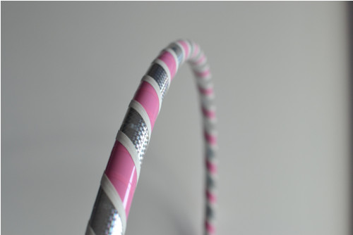 Obruč na hooping stříbrno-růžovo-bílá 80 cm