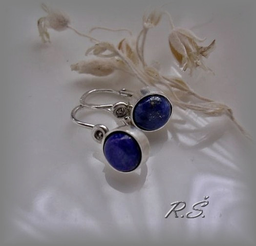 Dětské naušničky s přírodním kamenem .Lapis lazuli