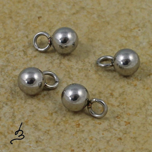 Nerezové 4mm kuličky s očkem - 2 ks