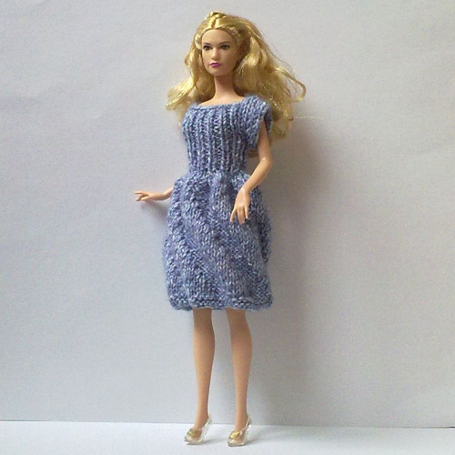 Oblečky pro Barbie - šaty — foto 1