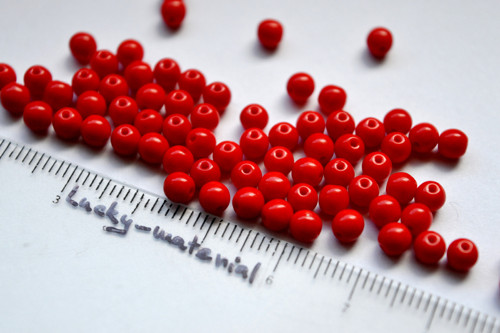 Červené kuličky 4 mm .... 100 ks — foto 1