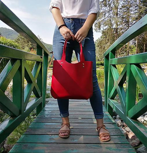 Red Bag — foto 1