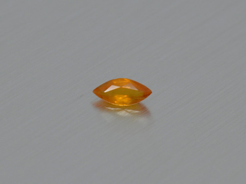 SAFÍR přírodní oranžový markýza 7 x 3 mm