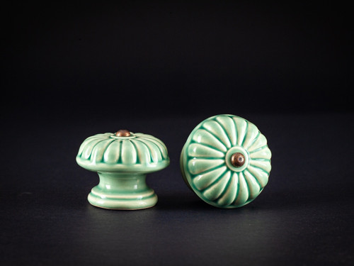 Úchyt - knopek mint - vzor BÁBOVKA