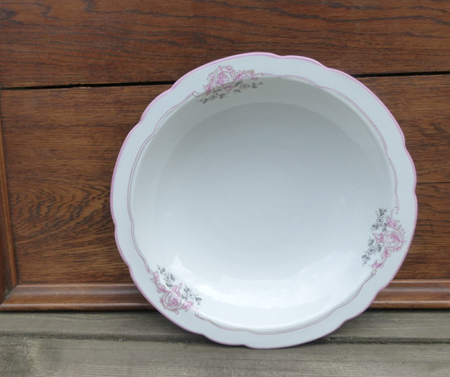 Minulost růžová... porcelánová mísa