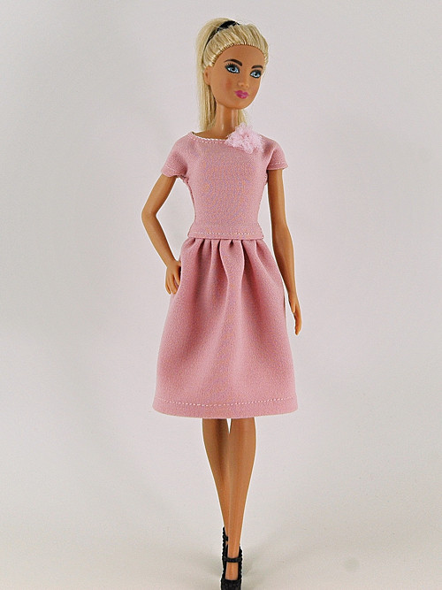 Barbie - Starorůžové šaty — foto 1