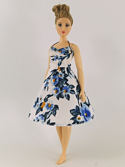 Barbie baculka - Modrobílé šaty — foto 1