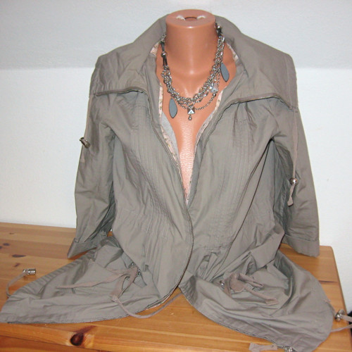 Praktická khaki bunda 14031