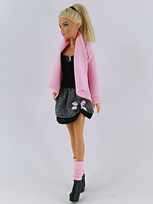 Barbie - Růžový kabátek — foto 1