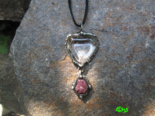 Šperk ,, Magický štít " s rubínem — foto 1