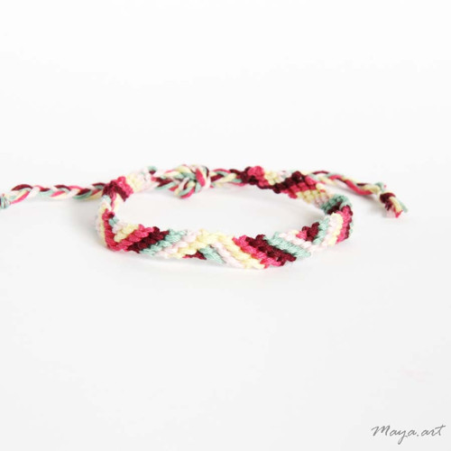 Zelenorůžový náramek SUMMER MACRAMÉ BRACELET