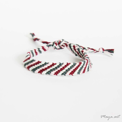 Šedovínový náramek SUMMER MACRAMÉ BRACELET