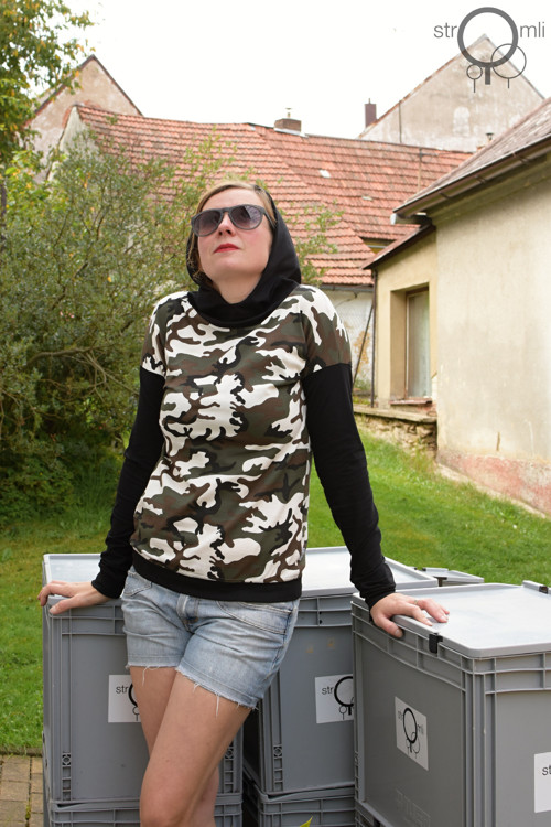 Maskáčové triko, vel. XXL — foto 1