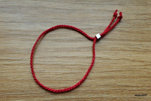 Náramek Kabbalah ochranný- kroucený