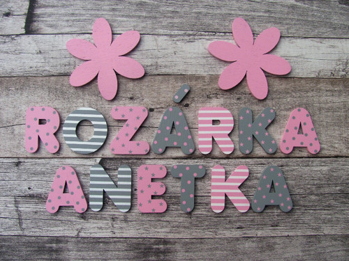 Dřevěná písmenka pro sourozence 10 cm