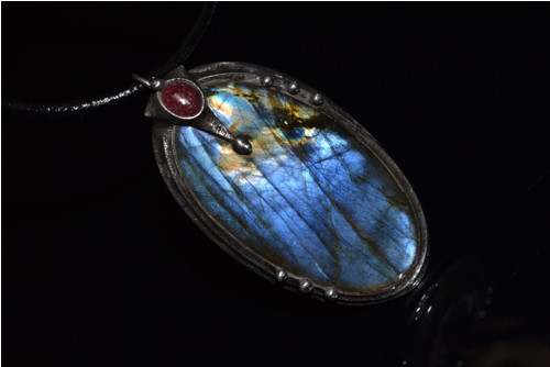 Amulet — foto 1