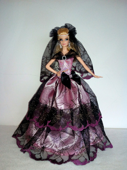 Šaty pro Barbie — foto 1