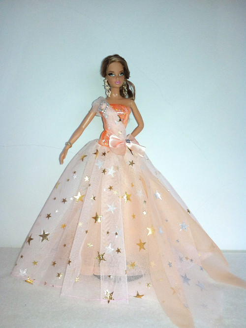 Šaty pro Barbie — foto 1