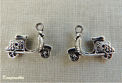 Kovový přívěsek moped 17x14mm 1kus