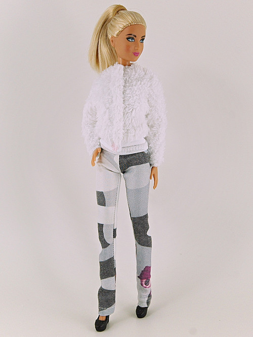 Barbie - Chlupatá bundička — foto 1