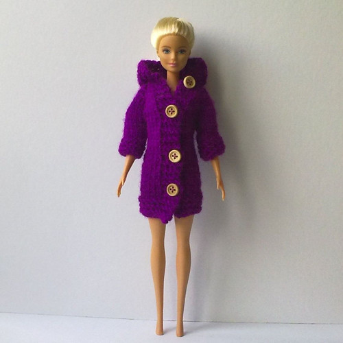 Oblečky pro Barbie - kabát — foto 1