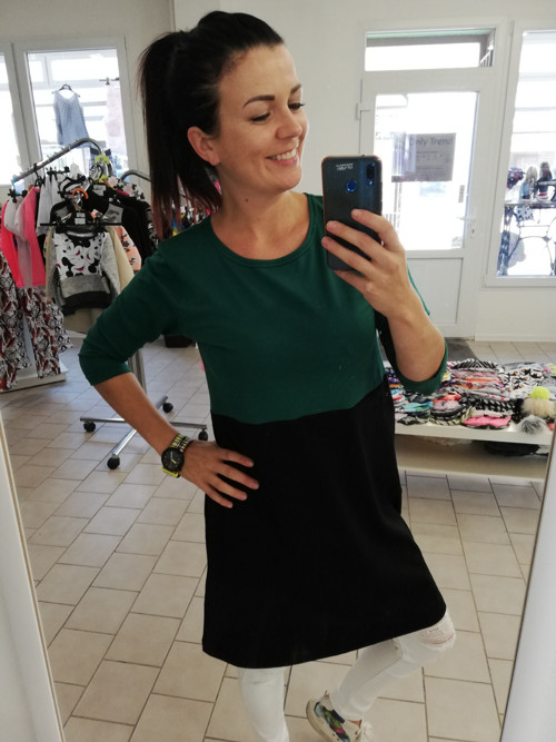 Zelenočerné šaty M/L — foto 1