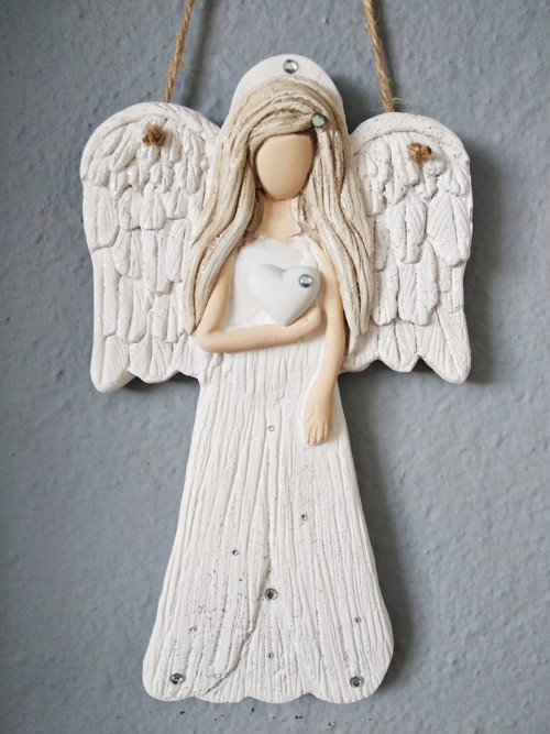 Anděl 22 cm - srdíčko