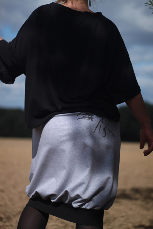 Sukně............ M - L — foto 1