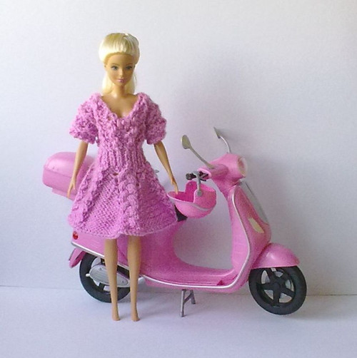 Oblečky pro Barbie - šaty — foto 1