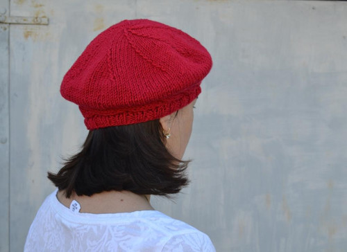 Baret Merino v červené — foto 1